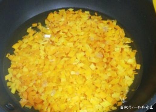 給大家介紹一個(gè)很好吃的橙皮丁的做法(圖4) 給大家介紹一個(gè)很好吃的橙皮丁的做法(圖4)